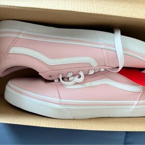 Vans Ward Waffle Low Big Kid size 6 / women's size 7.5 Pink/ White Canvas kicks